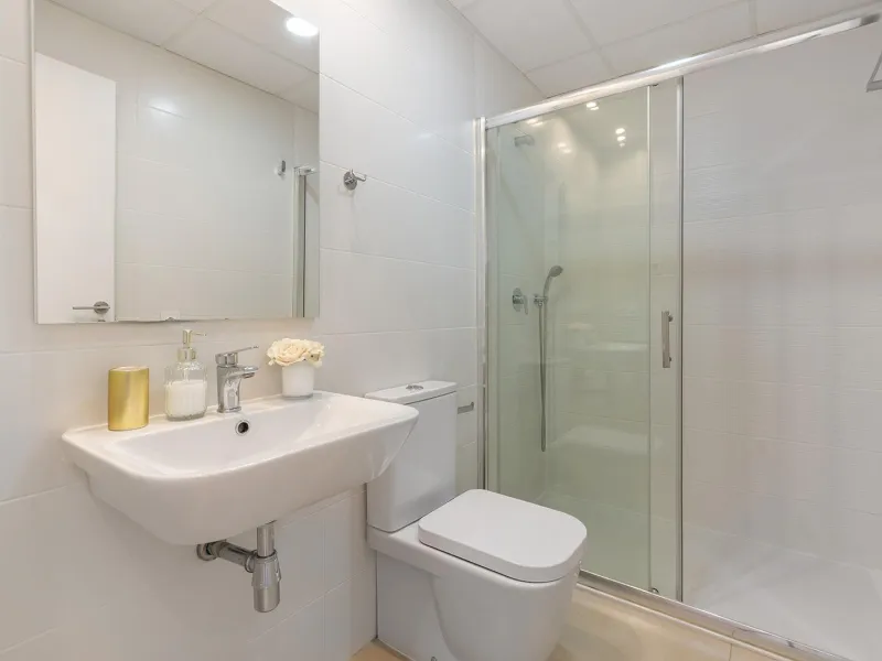 ESPECTACULAR APARTAMENTO CON LICENCIA TURISTICA. 3 DORM. 2 BAÑOS. GARAJE. PISCINA.