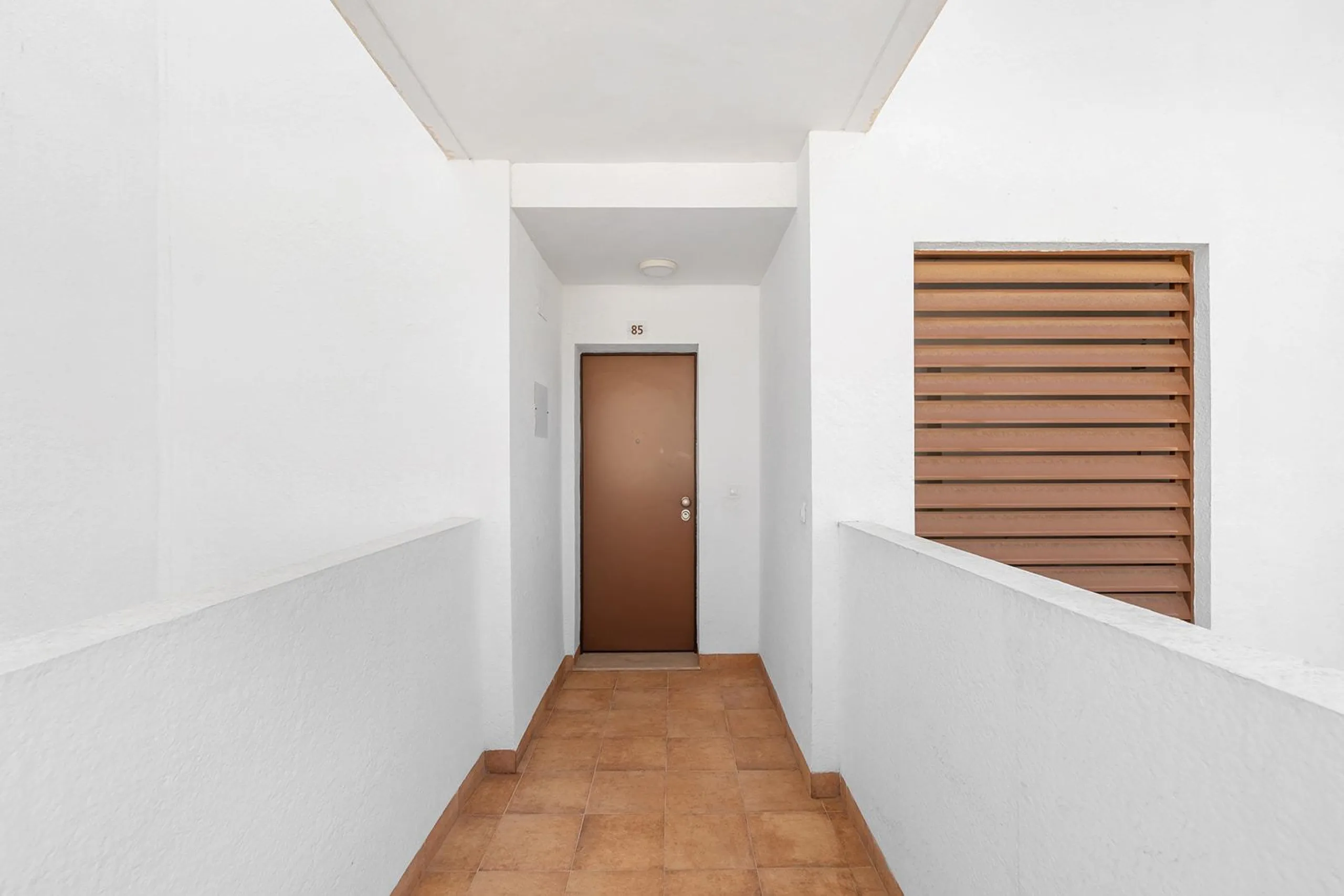 ESPECTACULAR APARTAMENTO CON LICENCIA TURISTICA. 3 DORM. 2 BAÑOS. GARAJE. PISCINA.