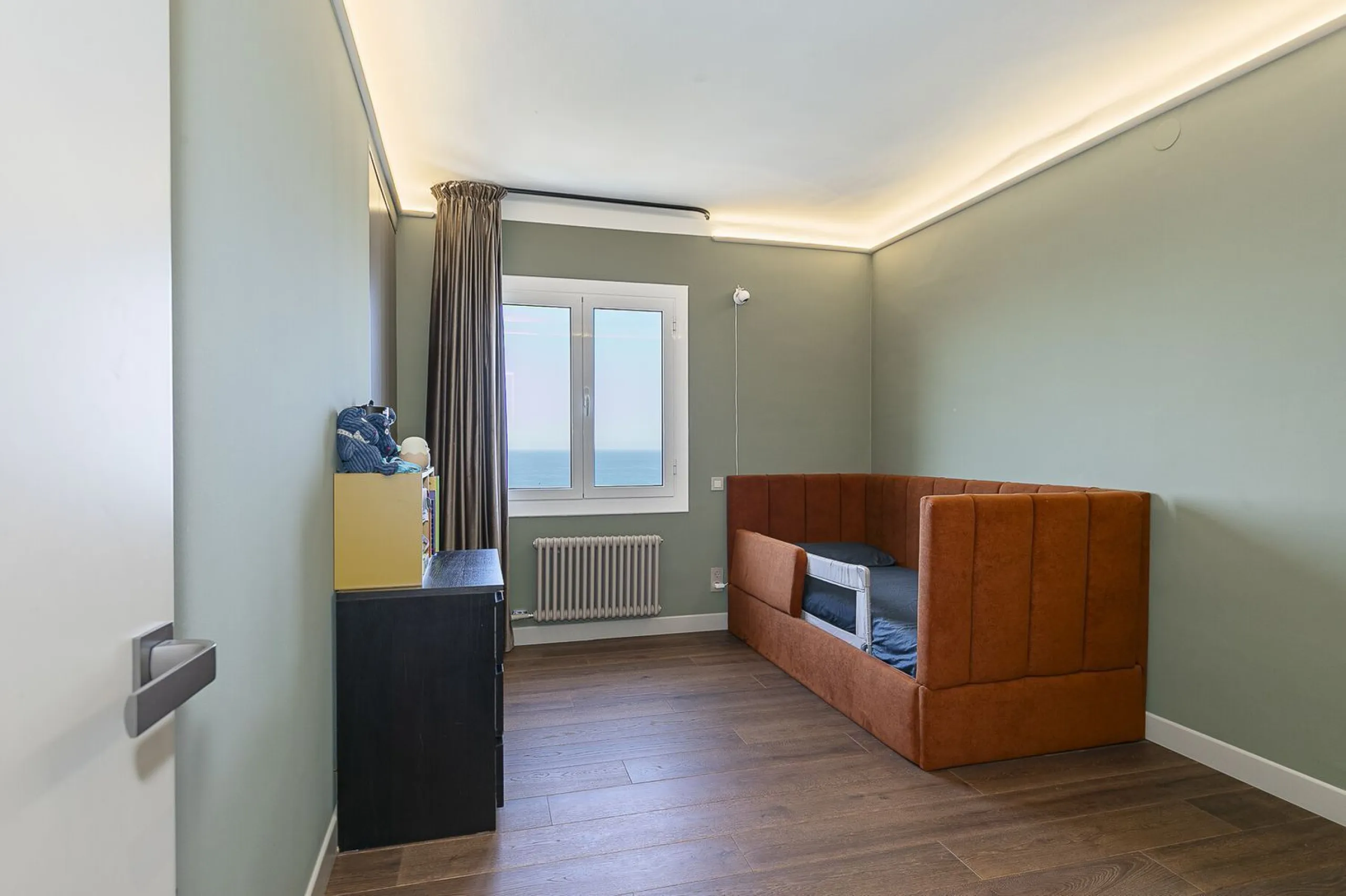 South-Facing Villa with Panoramic Sea Views in Levantina, Sitges