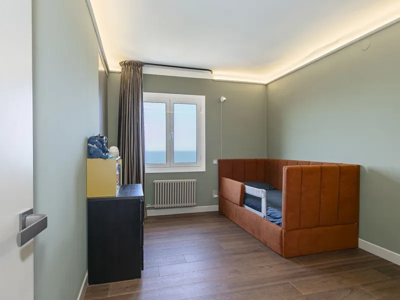 South-Facing Villa with Panoramic Sea Views in Levantina, Sitges