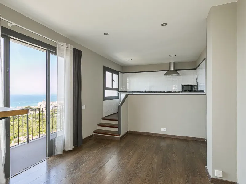 South-Facing Villa with Panoramic Sea Views in Levantina, Sitges