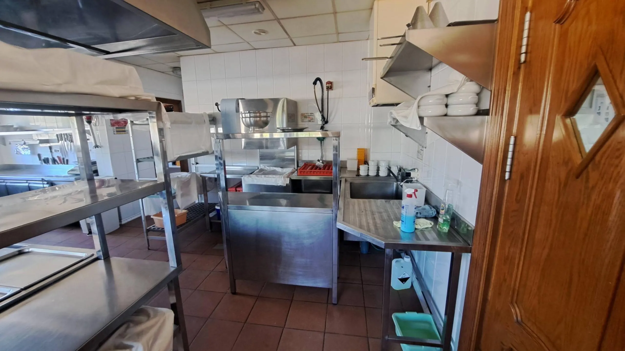 RESTAURANTE EN CABO ROIG. CON 871 M2.