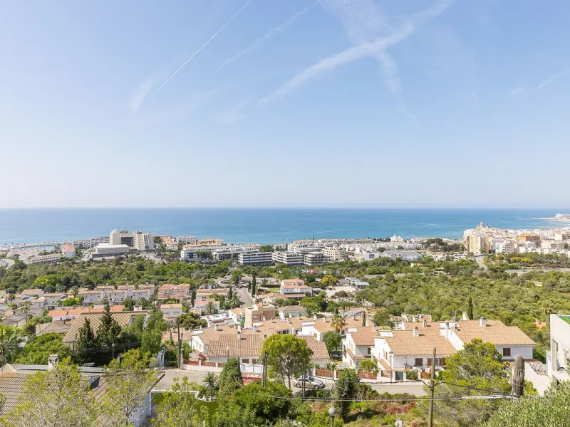South-Facing Villa with Panoramic Sea Views in Levantina, Sitges