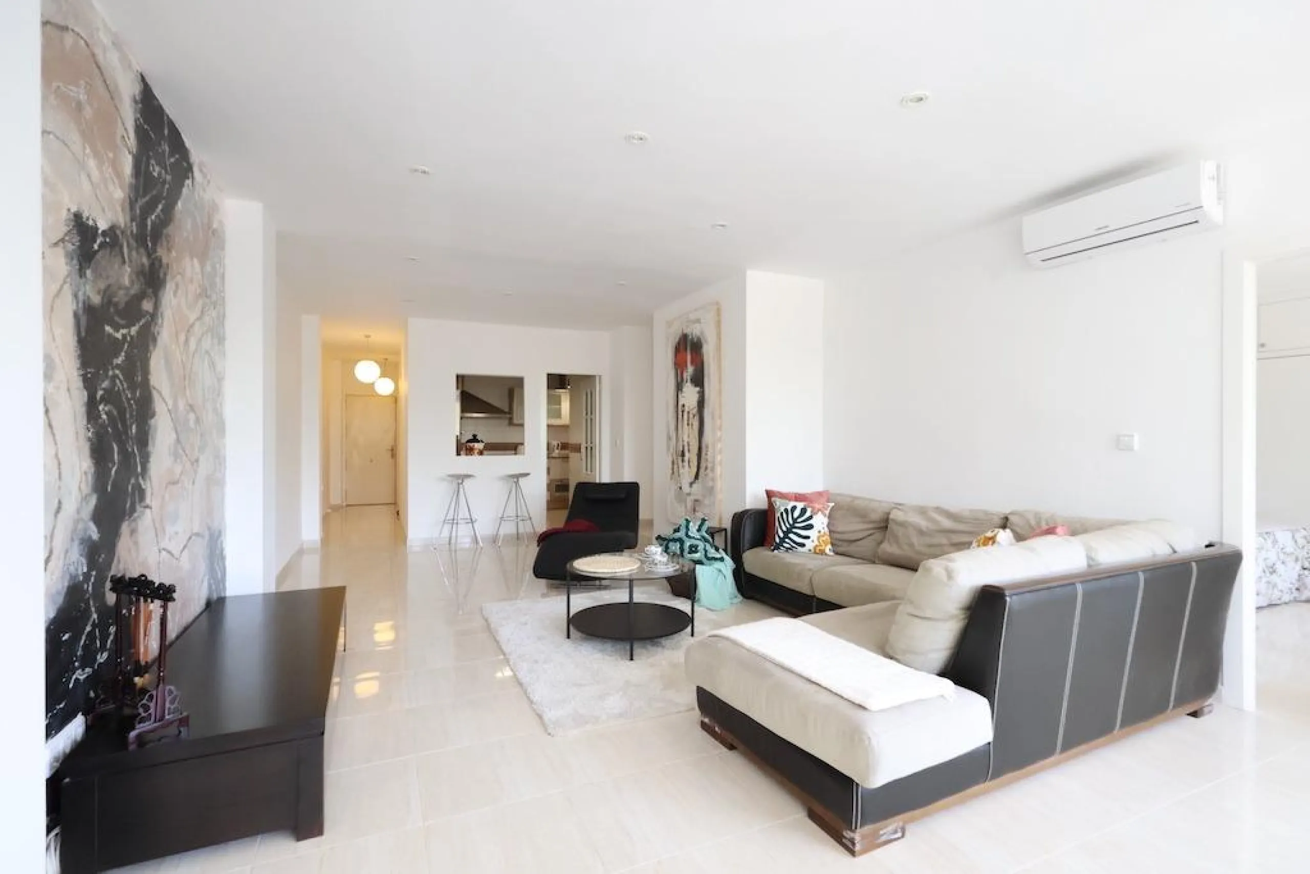 REFORMADO APARTAMENTO FRENTE DEL PUERTO. 3 DORM. 2 BAÑO. 110M2.