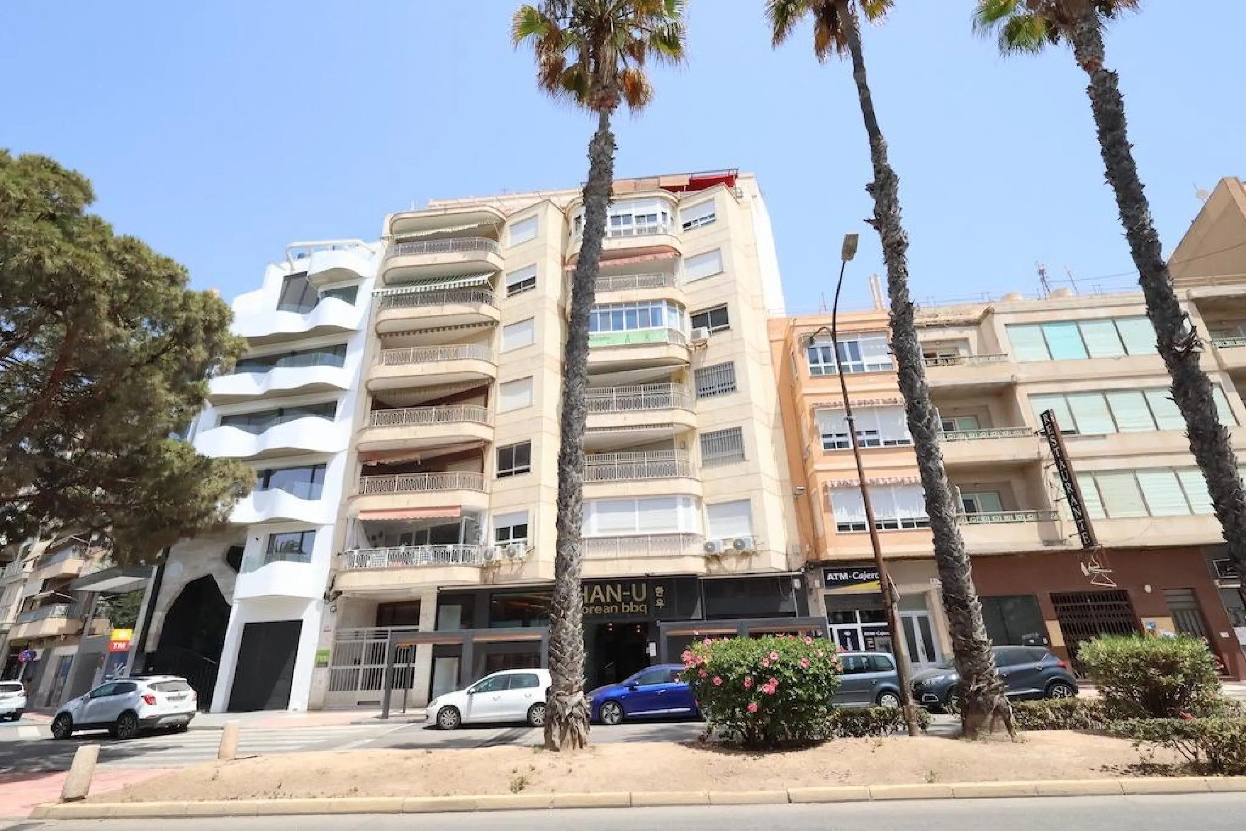 REFORMADO APARTAMENTO FRENTE DEL PUERTO. 3 DORM. 2 BAÑO. 110M2.