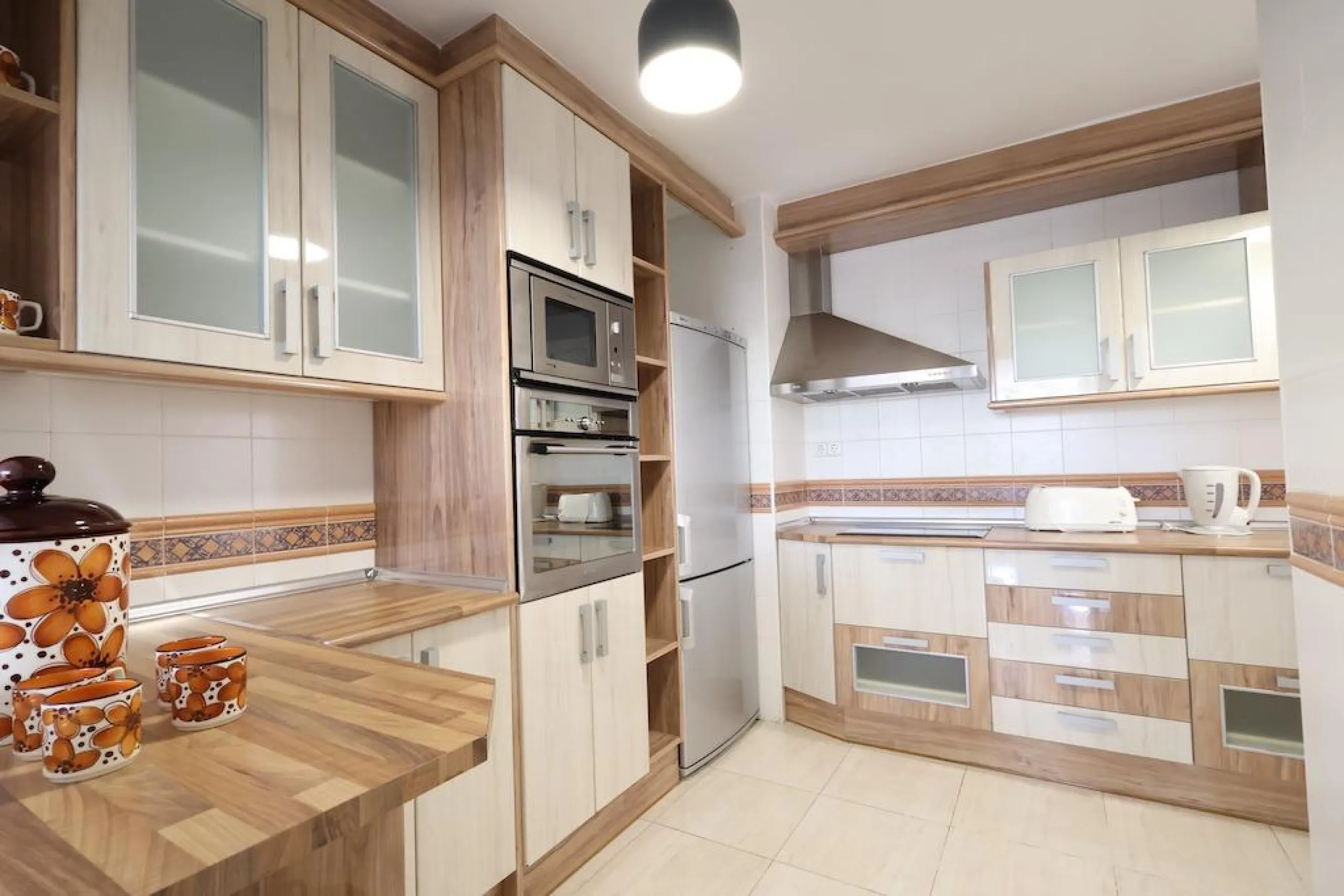 REFORMADO APARTAMENTO FRENTE DEL PUERTO. 3 DORM. 2 BAÑO. 110M2.