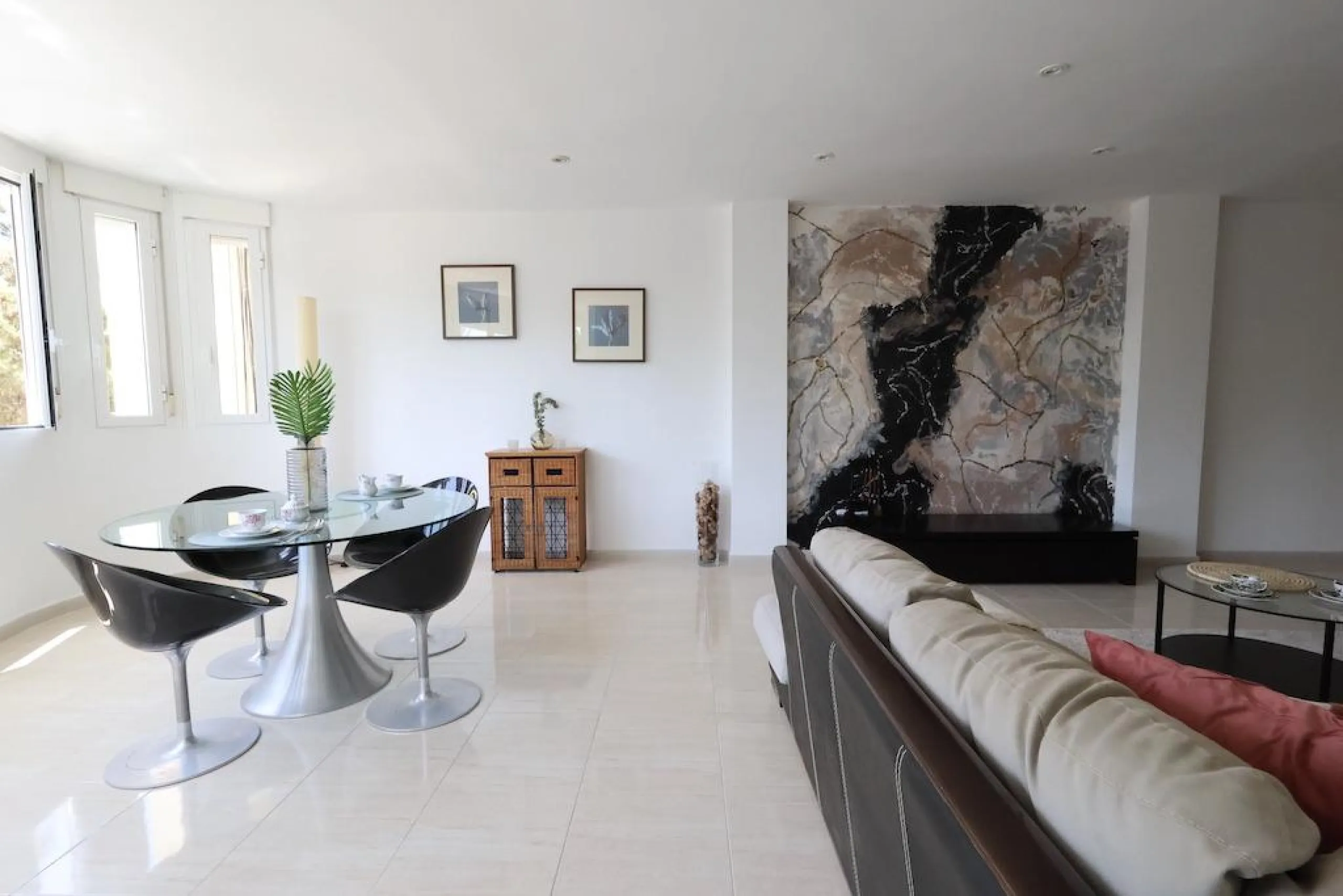 REFORMADO APARTAMENTO FRENTE DEL PUERTO. 3 DORM. 2 BAÑO. 110M2.