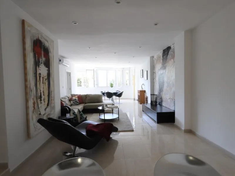 REFORMADO APARTAMENTO FRENTE DEL PUERTO. 3 DORM. 2 BAÑO. 110M2.