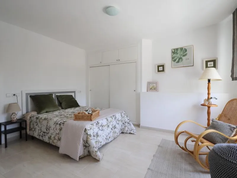 REFORMADO APARTAMENTO FRENTE DEL PUERTO. 3 DORM. 2 BAÑO. 110M2.