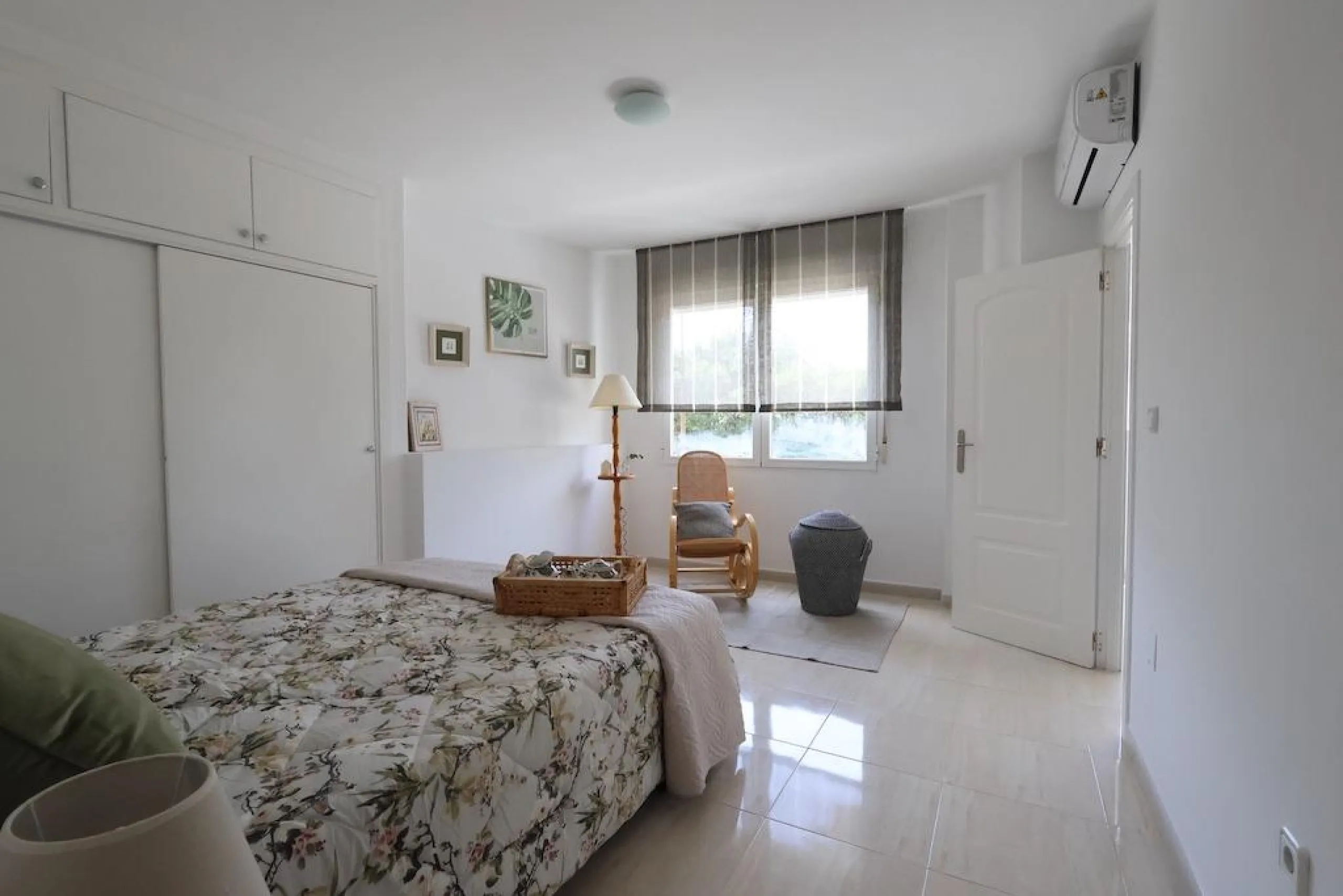 REFORMADO APARTAMENTO FRENTE DEL PUERTO. 3 DORM. 2 BAÑO. 110M2.