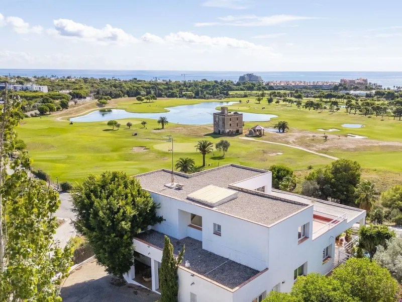 Villa with Panoramic Sea and Golf Views in Sitges, Can Girona