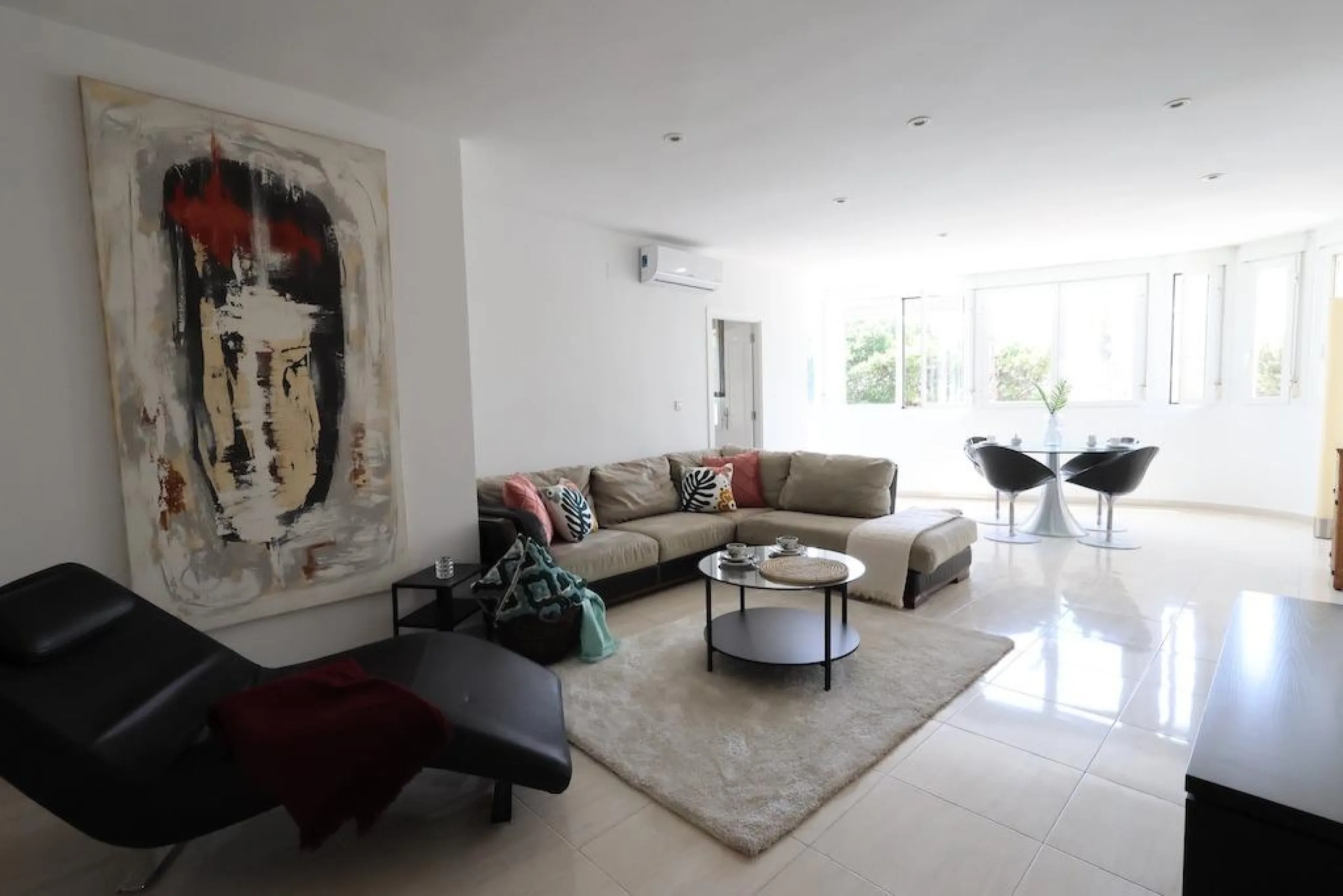REFORMADO APARTAMENTO FRENTE DEL PUERTO. 3 DORM. 2 BAÑO. 110M2.