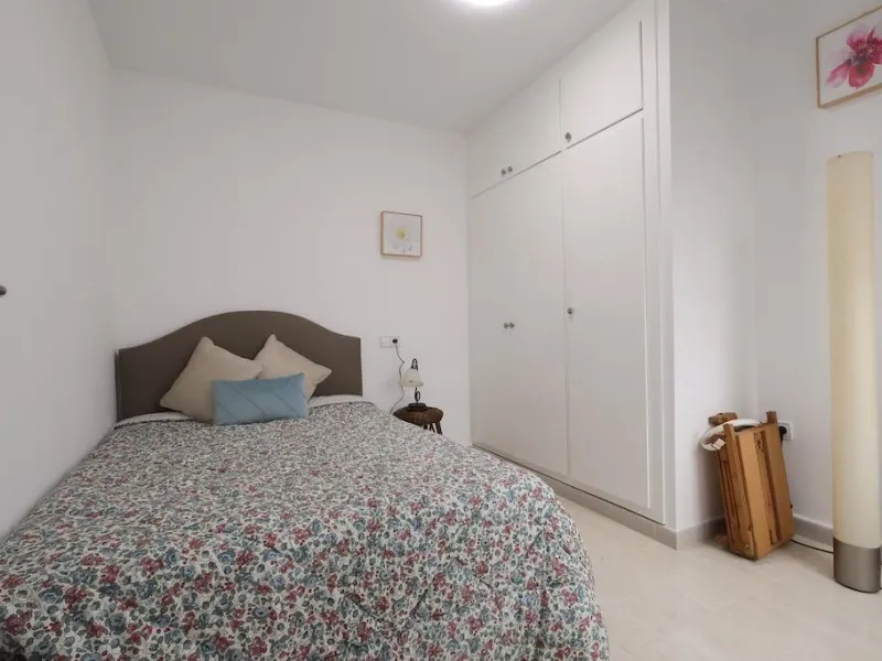 REFORMADO APARTAMENTO FRENTE DEL PUERTO. 3 DORM. 2 BAÑO. 110M2.
