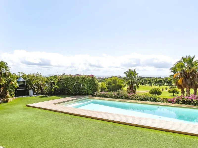 Villa with Panoramic Sea and Golf Views in Sitges, Can Girona