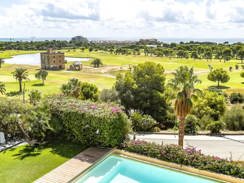 Villa with Panoramic Sea and Golf Views in Sitges, Can Girona
