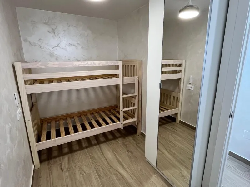 APARTAMENTO DE LUJO . EN PRIMERA LINEA CON VISTAS AL MAR