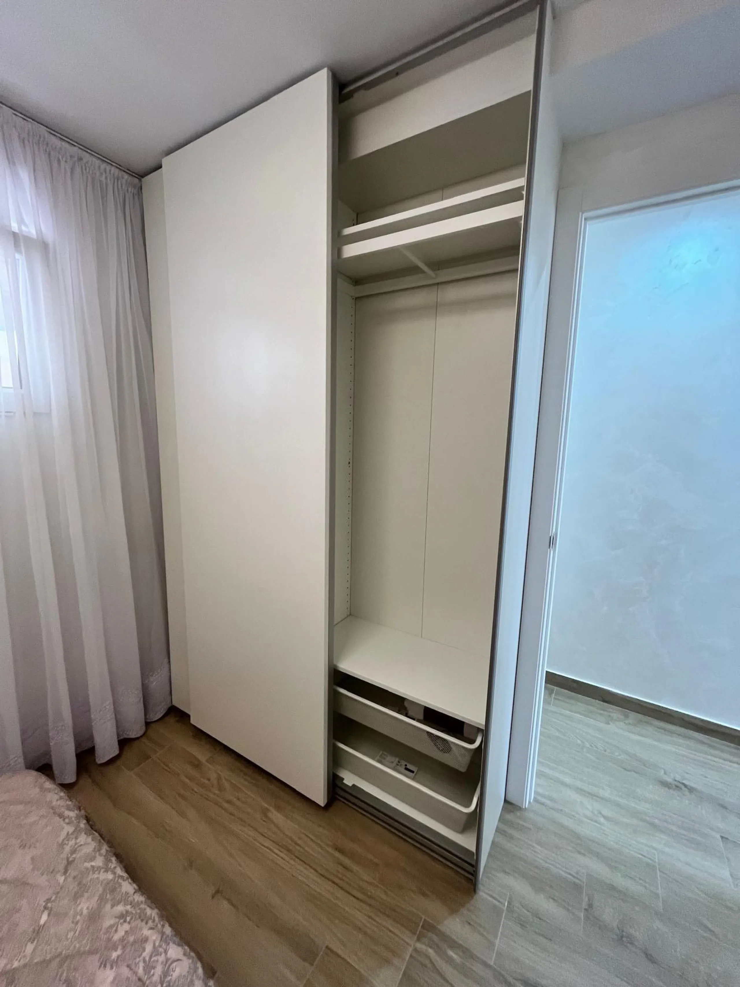APARTAMENTO DE LUJO . EN PRIMERA LINEA CON VISTAS AL MAR