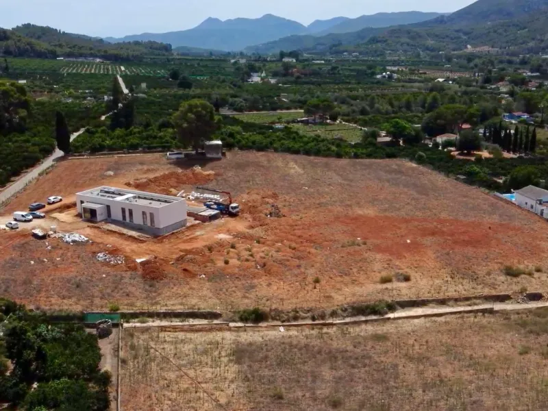 EXCLUSIVA VILLA DE OBRA NUEVA
