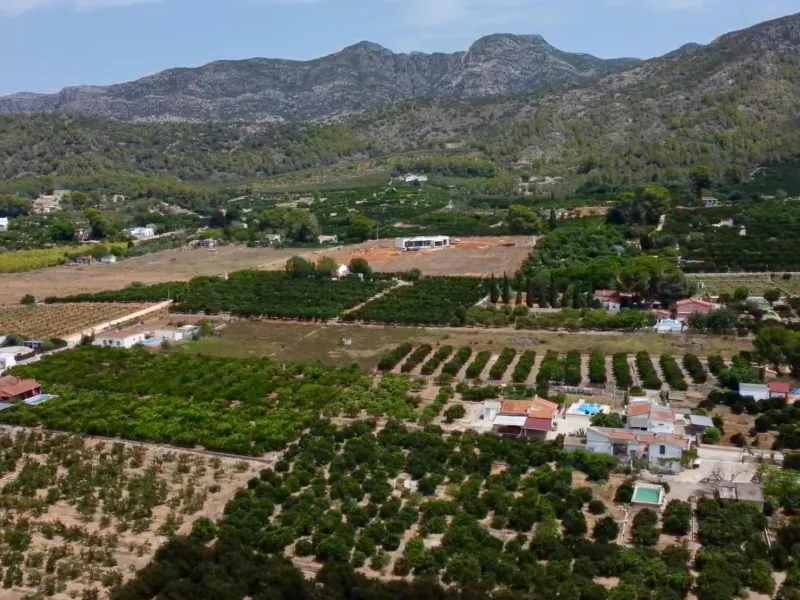 EXCLUSIVA VILLA DE OBRA NUEVA