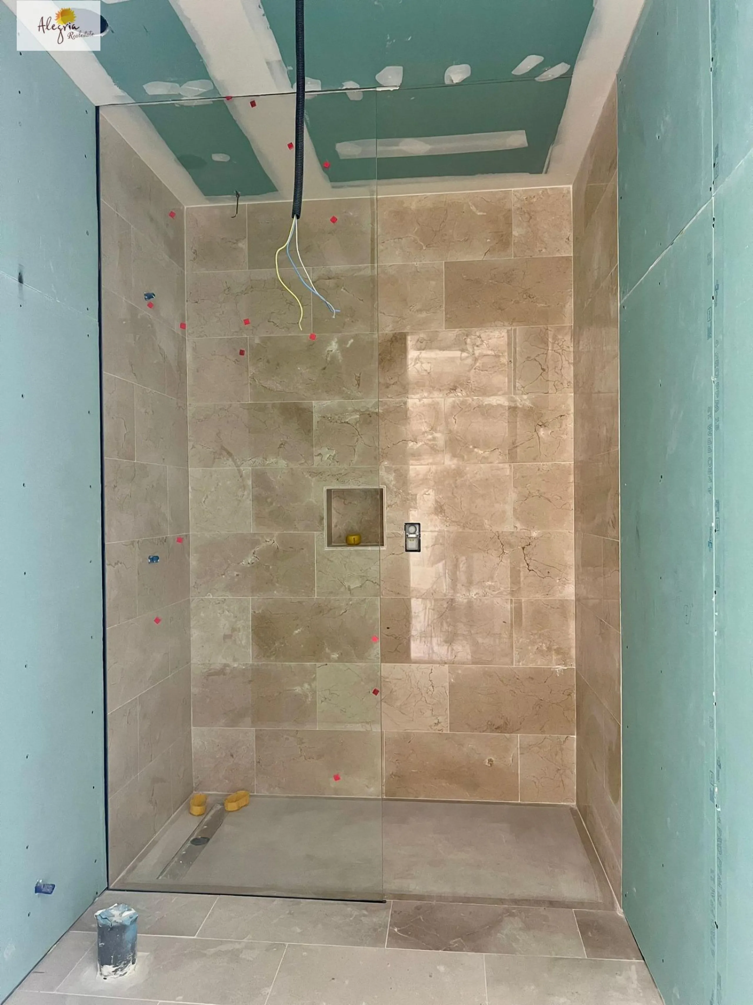 EXCLUSIVA VILLA DE OBRA NUEVA