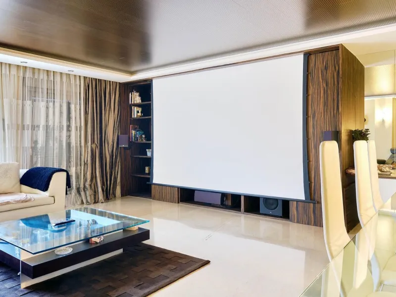ÁTICO DE LUJO EN LA PLAZA DEL TEATRO. 228 M2. 3 DORM. 3 BAÑOS. SOLARIUM 80 M2. PLAYA A 600 METROS.