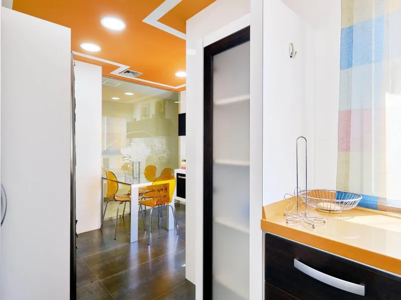 ÁTICO DE LUJO EN LA PLAZA DEL TEATRO. 228 M2. 3 DORM. 3 BAÑOS. SOLARIUM 80 M2. PLAYA A 600 METROS.
