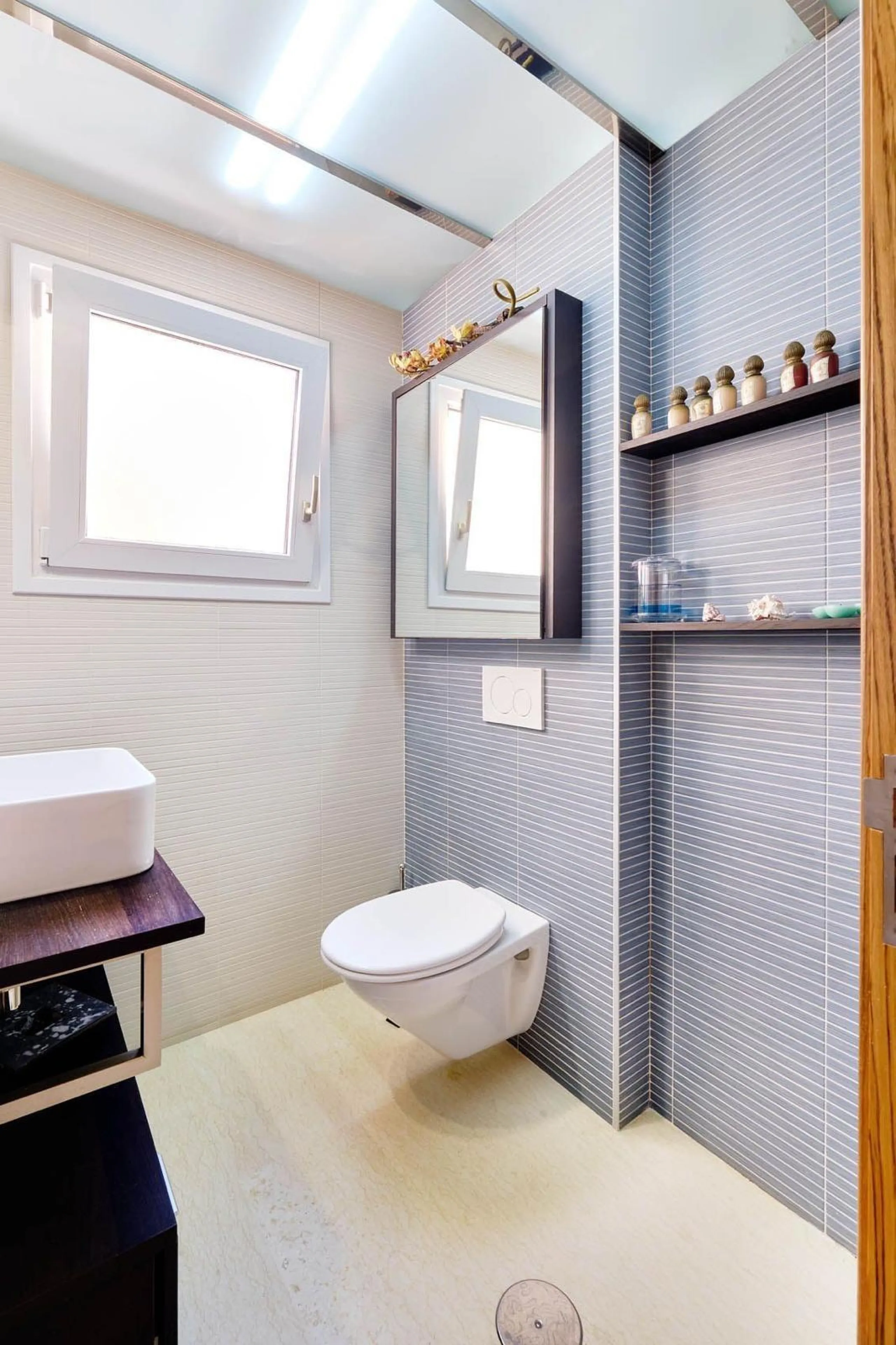 ÁTICO DE LUJO EN LA PLAZA DEL TEATRO. 228 M2. 3 DORM. 3 BAÑOS. SOLARIUM 80 M2. PLAYA A 600 METROS.