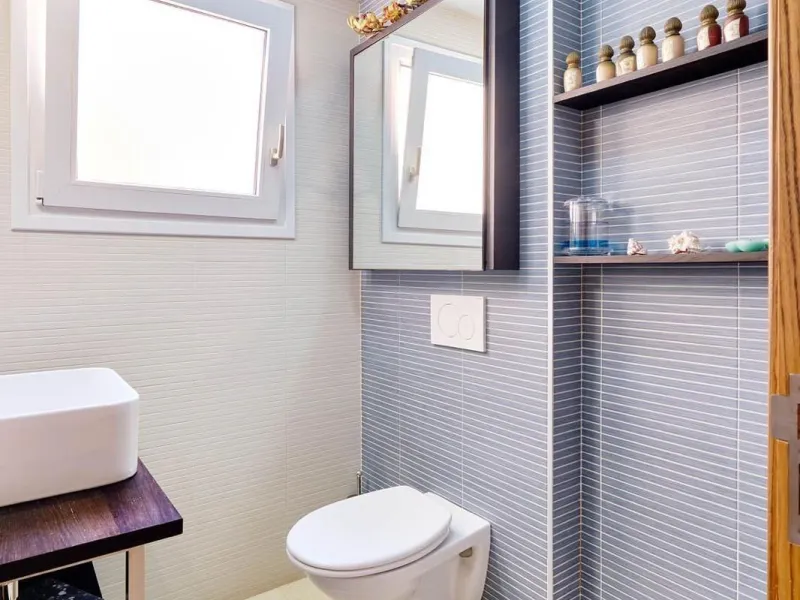 ÁTICO DE LUJO EN LA PLAZA DEL TEATRO. 228 M2. 3 DORM. 3 BAÑOS. SOLARIUM 80 M2. PLAYA A 600 METROS.