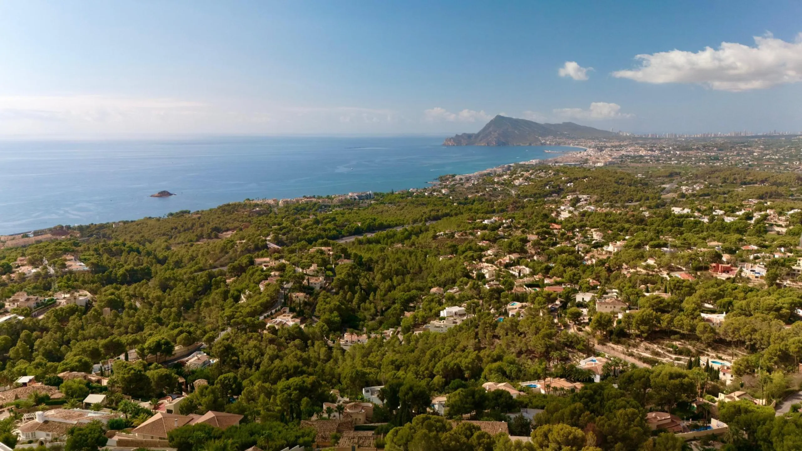 Terreno en venta en Altea la Vella - ¡tu rincón ideal en la costa!