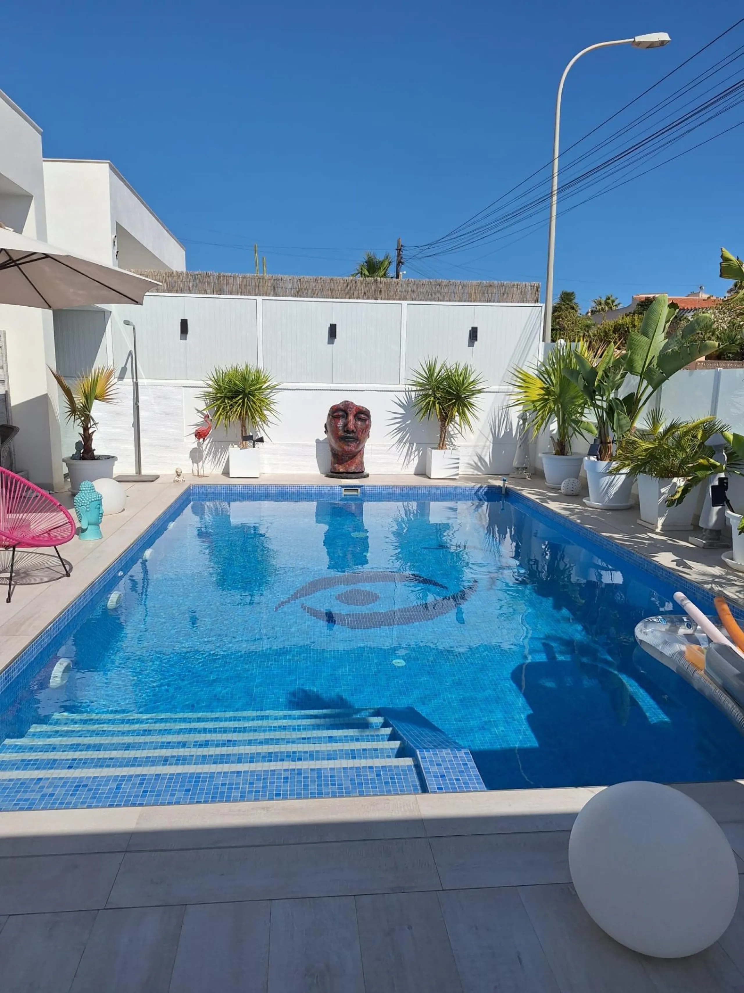 Beautiful luxury villa in La Siesta