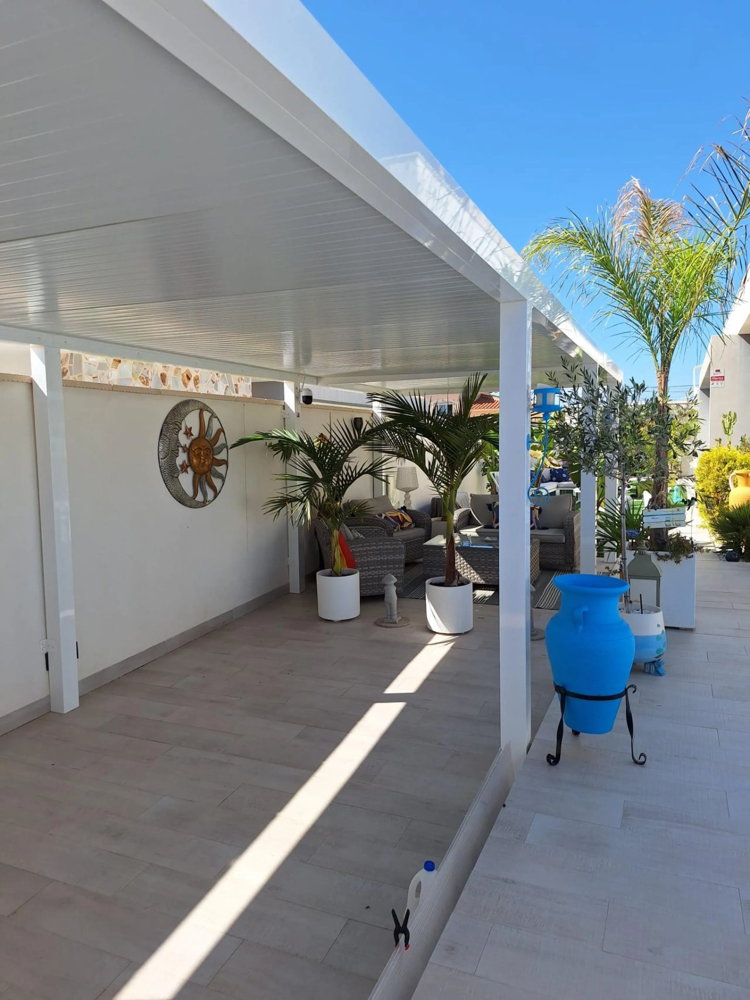 Beautiful luxury villa in La Siesta