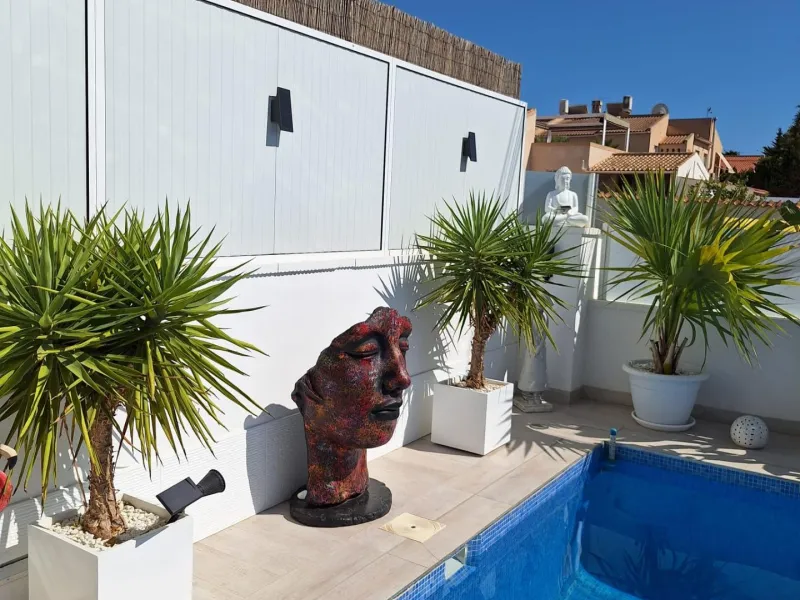 Beautiful luxury villa in La Siesta