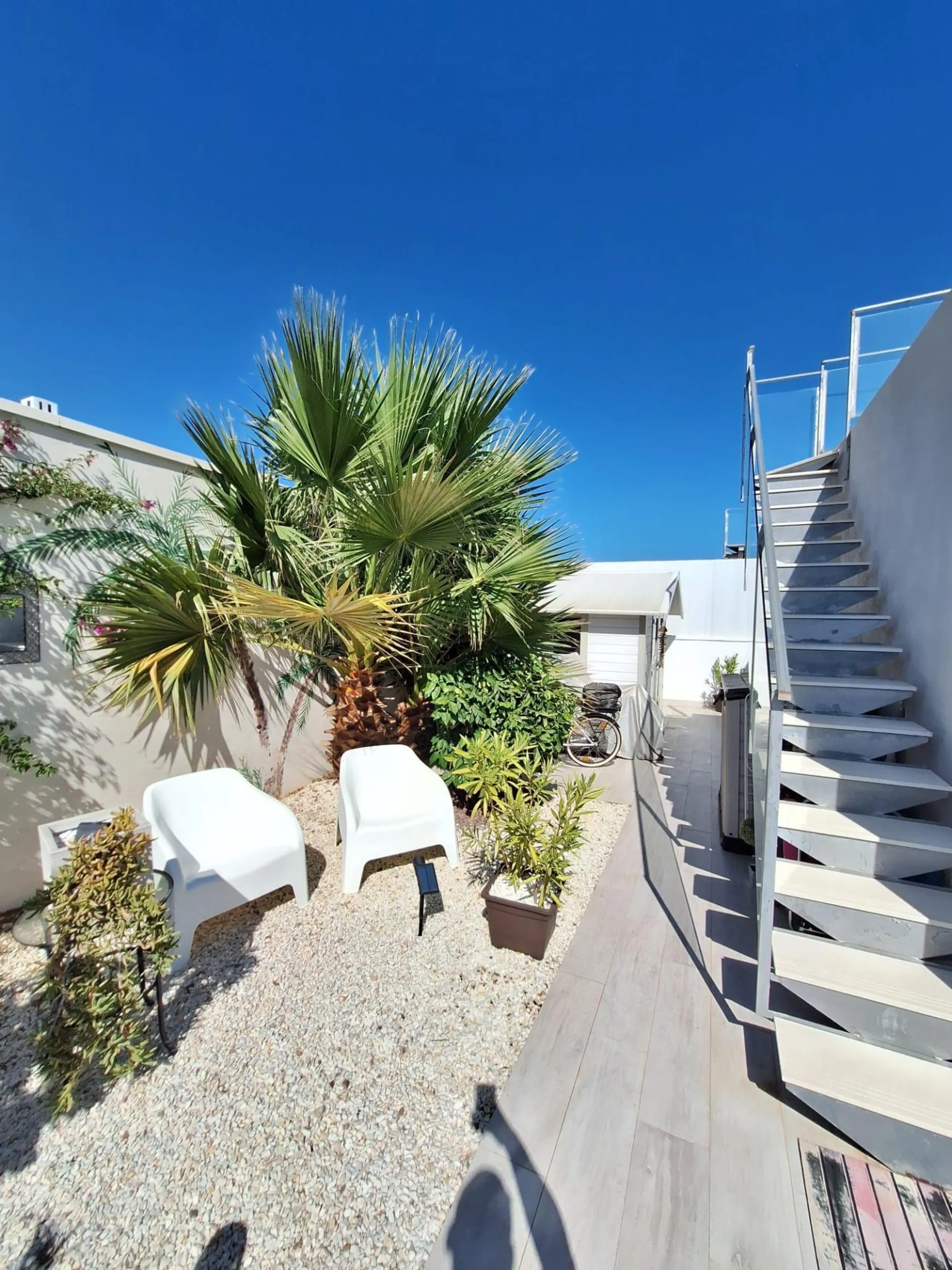 Beautiful luxury villa in La Siesta