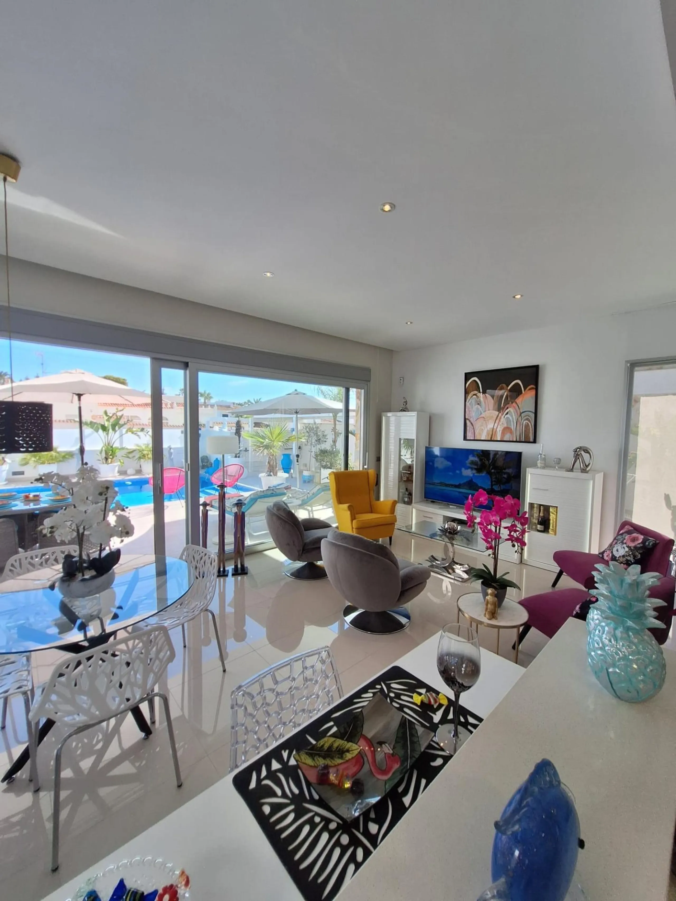 Beautiful luxury villa in La Siesta