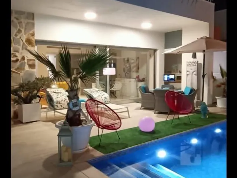 Beautiful luxury villa in La Siesta
