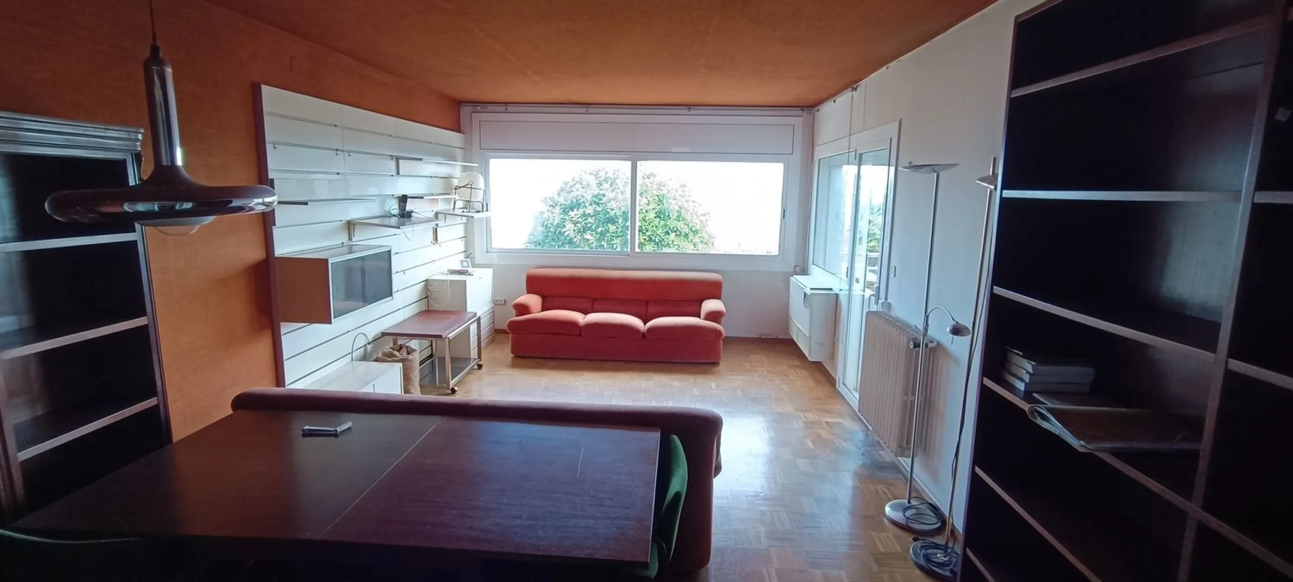 Seafront Apartment with Terrace and Parking in Vilassar de Mar, Barcelona