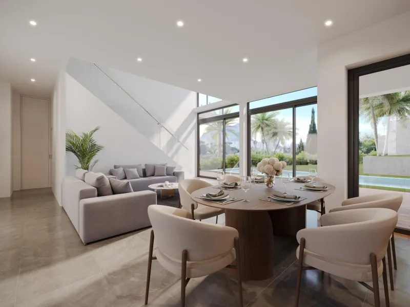 Detached villas with private pool in La Merced