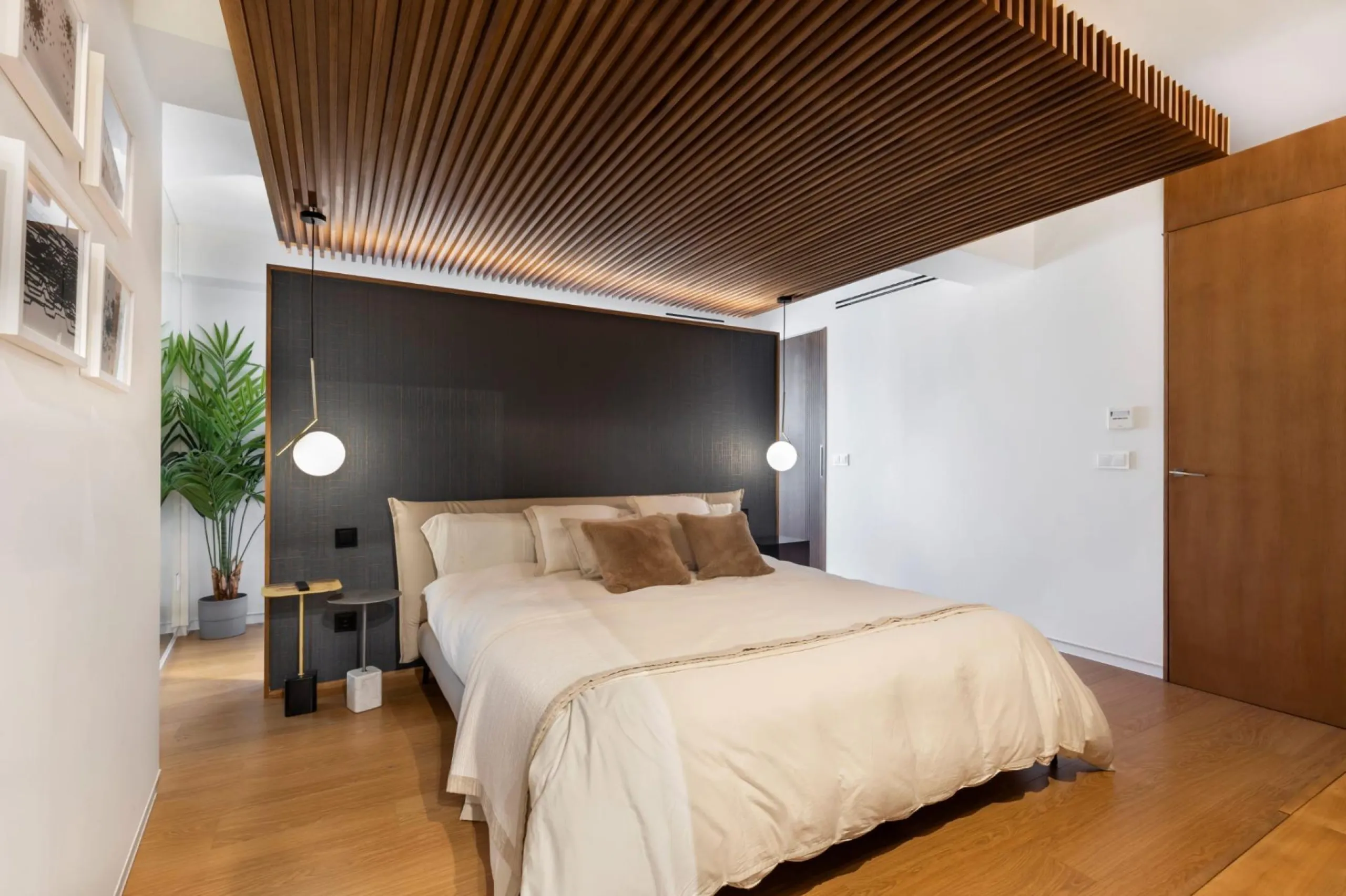 REFORMANDO APARTAMENTO EN EL CENTRO DE TORREVIEJA. 134 M2. 2 DORM. 2 BAÑOS.