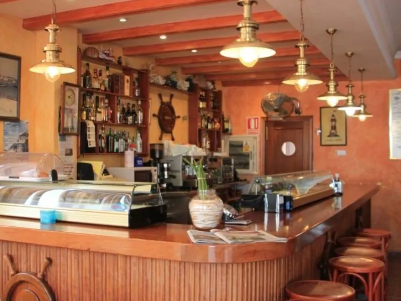 Продаётся отель с рестораном в Santiago de la Ribera