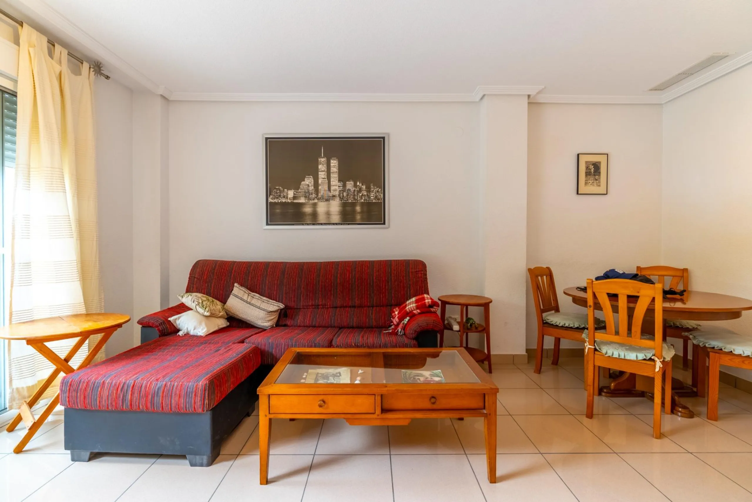 EXCELLENT GROUND FLOOR APARTMENT WITH OWN PLOT IN 100 STEPS FROM THE SEA