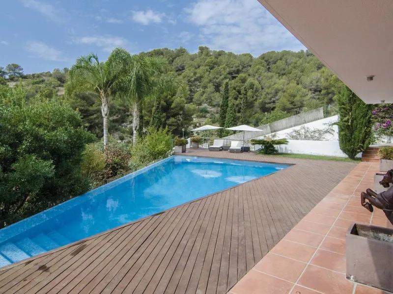 Contemporary Villa with Sea Views Next to Golf Terramar in Sitges, Barcelona