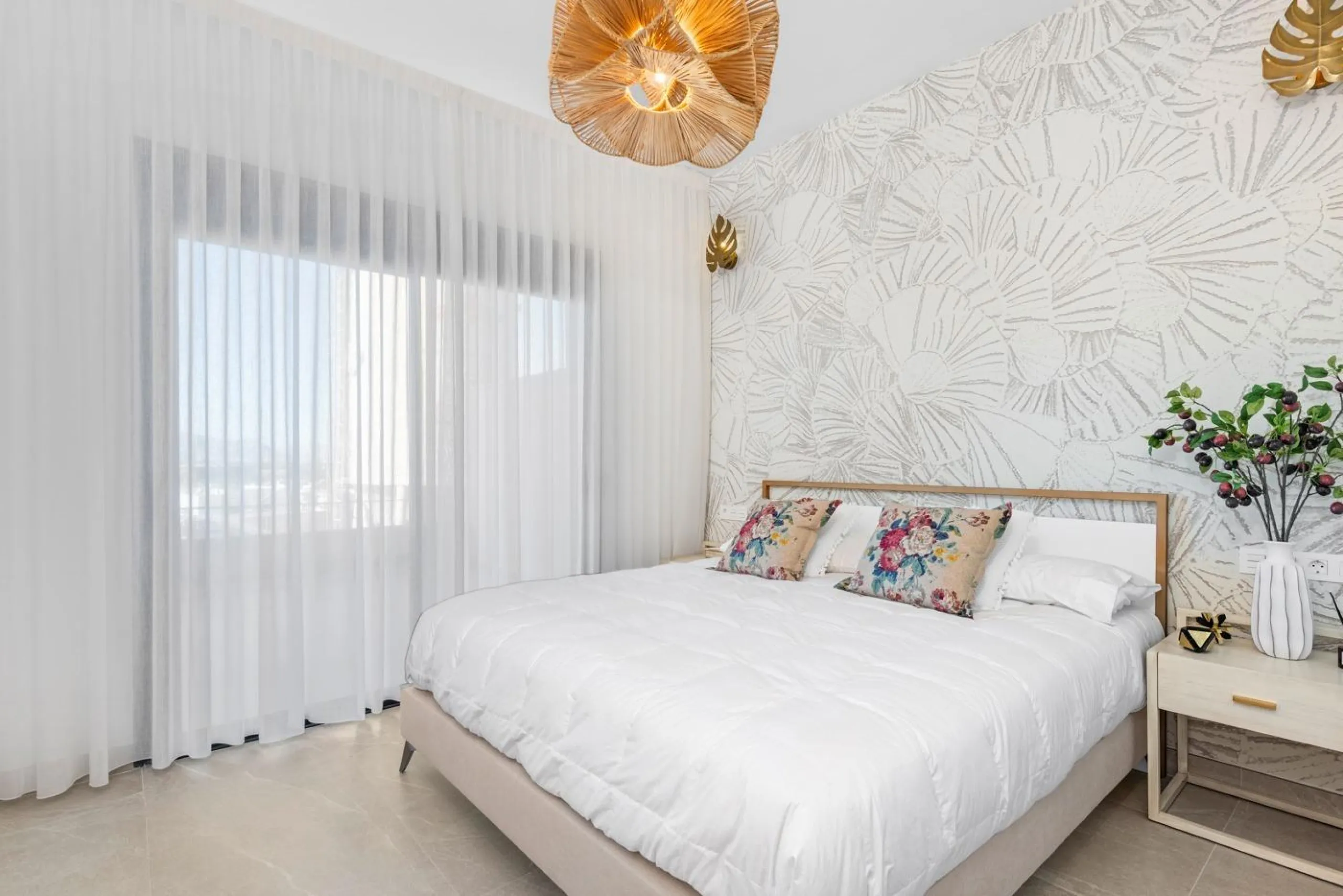 OBRA NUEVA. RESIDENCIAL PRIVADA EN BENIJOFAR. 2 DORM. 2 BAÑOS. TERRAZA 16 M2. PISCINA.