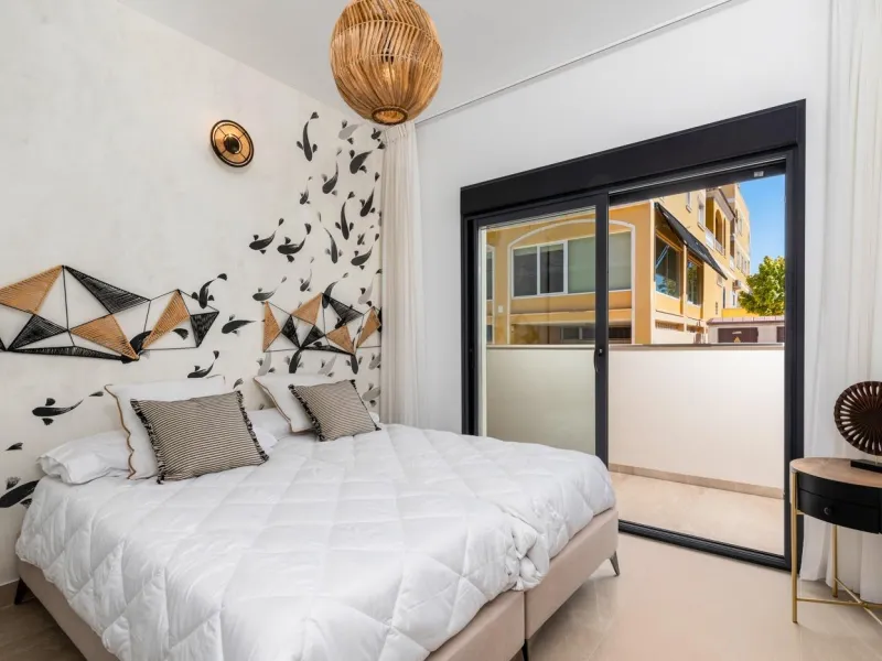 OBRA NUEVA. RESIDENCIAL PRIVADA EN BENIJOFAR. 2 DORM. 2 BAÑOS. TERRAZA 16 M2. PISCINA.