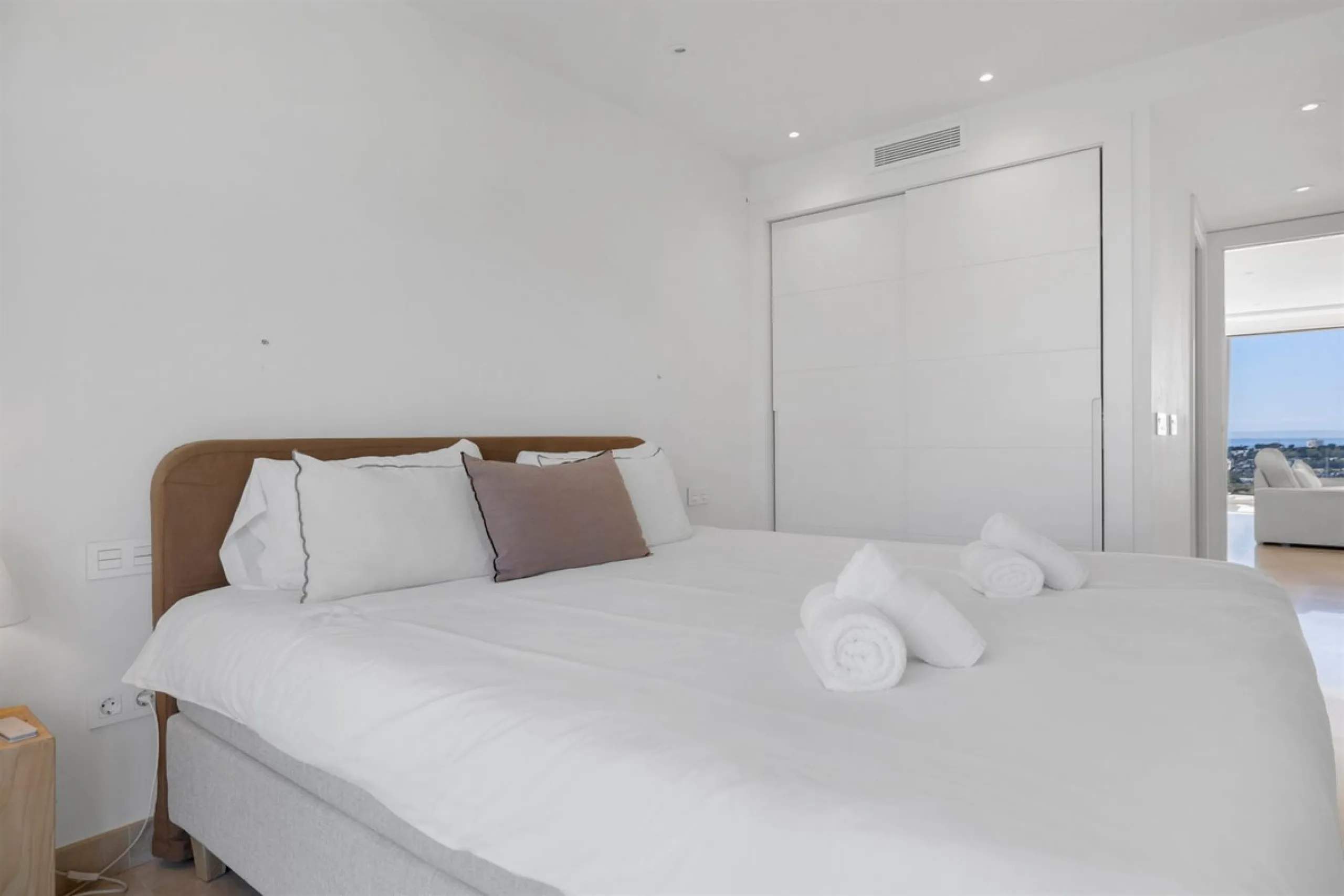 Südlich ausgerichtetes Penthouse mit privatem Pool zu verkaufen