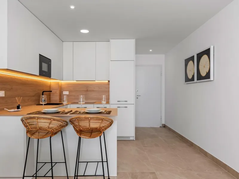OBRA NUEVA. RESIDENCIAL PRIVADA EN BENIJOFAR. 2 DORM. 2 BAÑOS. TERRAZA 16 M2. PISCINA.