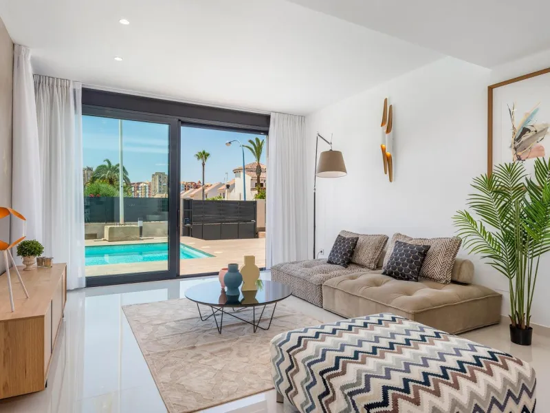 OBRA NUEVA EN LA MANGA. VILLA DE LUJO. 3 DORM. 3 BAÑOS. 440 PARCELA. PISCINA PROPIA.PLAYA A 350M