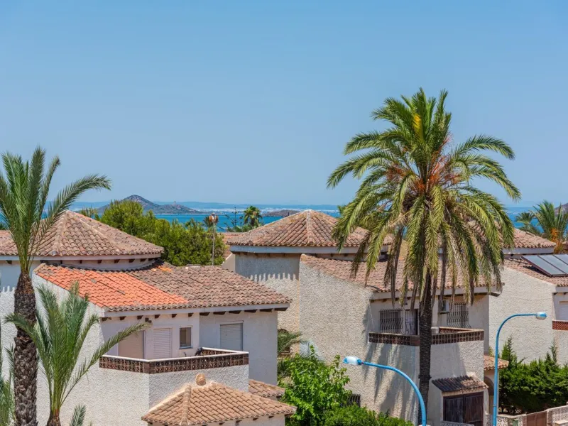 OBRA NUEVA EN LA MANGA. VILLA DE LUJO. 3 DORM. 3 BAÑOS. 440 PARCELA. PISCINA PROPIA.PLAYA A 350M
