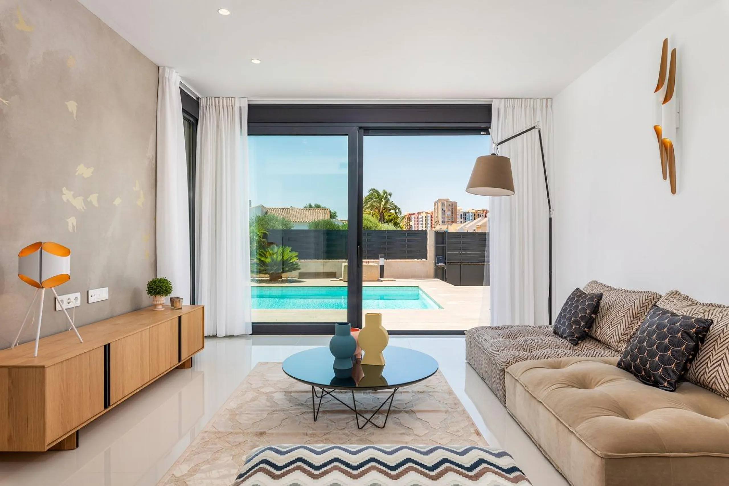 OBRA NUEVA EN LA MANGA. VILLA DE LUJO. 3 DORM. 3 BAÑOS. 440 PARCELA. PISCINA PROPIA.PLAYA A 350M