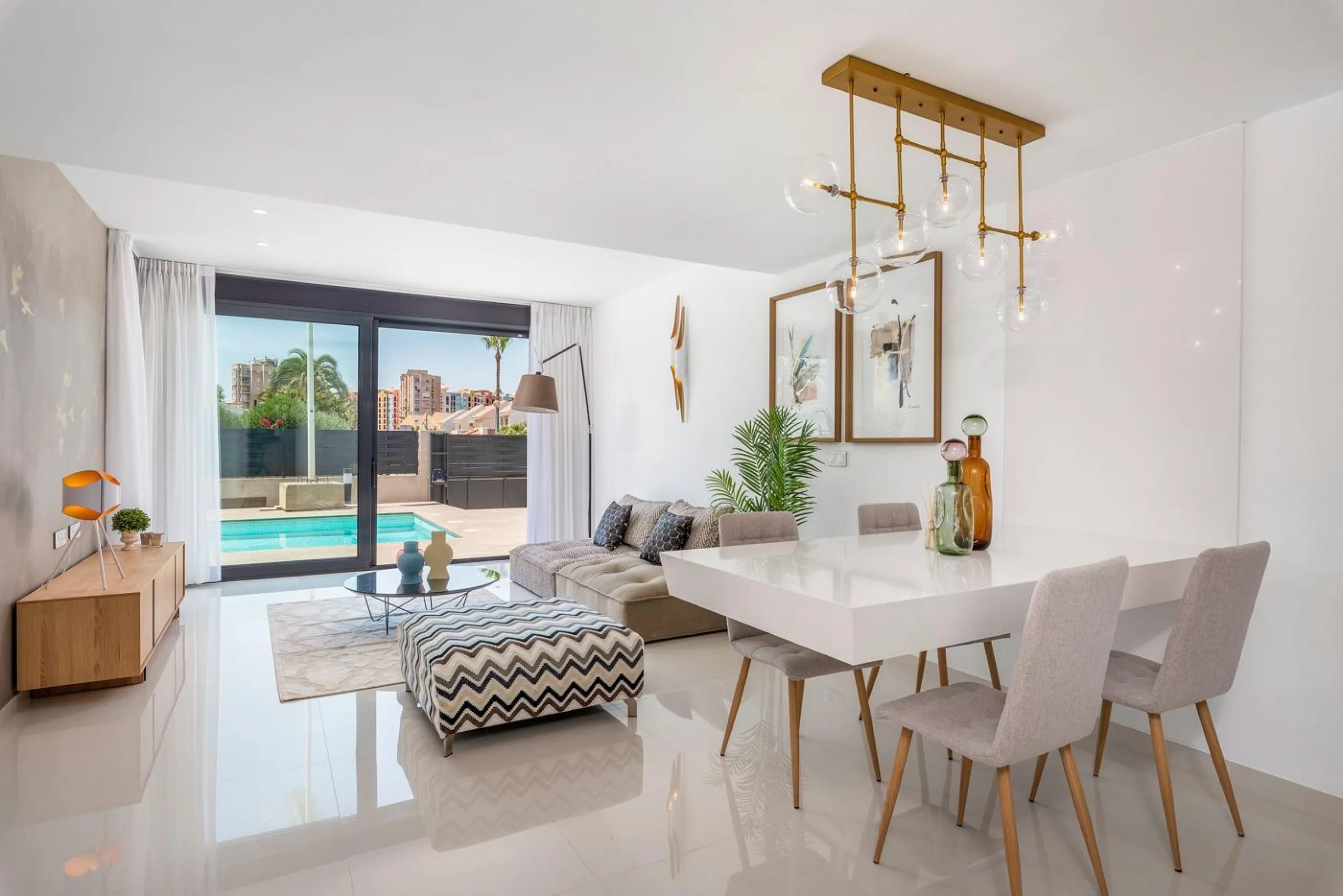 OBRA NUEVA EN LA MANGA. VILLA DE LUJO. 3 DORM. 3 BAÑOS. 440 PARCELA. PISCINA PROPIA.PLAYA A 350M