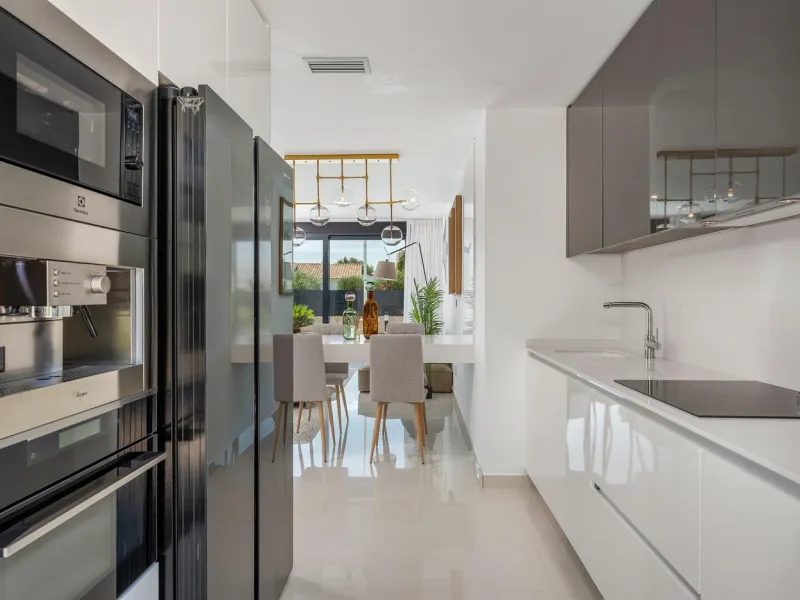 OBRA NUEVA EN LA MANGA. VILLA DE LUJO. 3 DORM. 3 BAÑOS. 440 PARCELA. PISCINA PROPIA.PLAYA A 350M